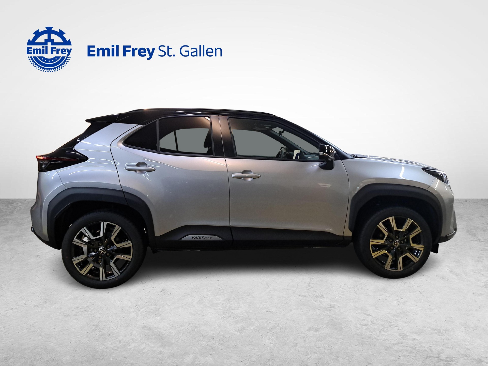 TOYOTA Yaris Cross 1.5 VVT-i HSD Premium AWD-i-image-5