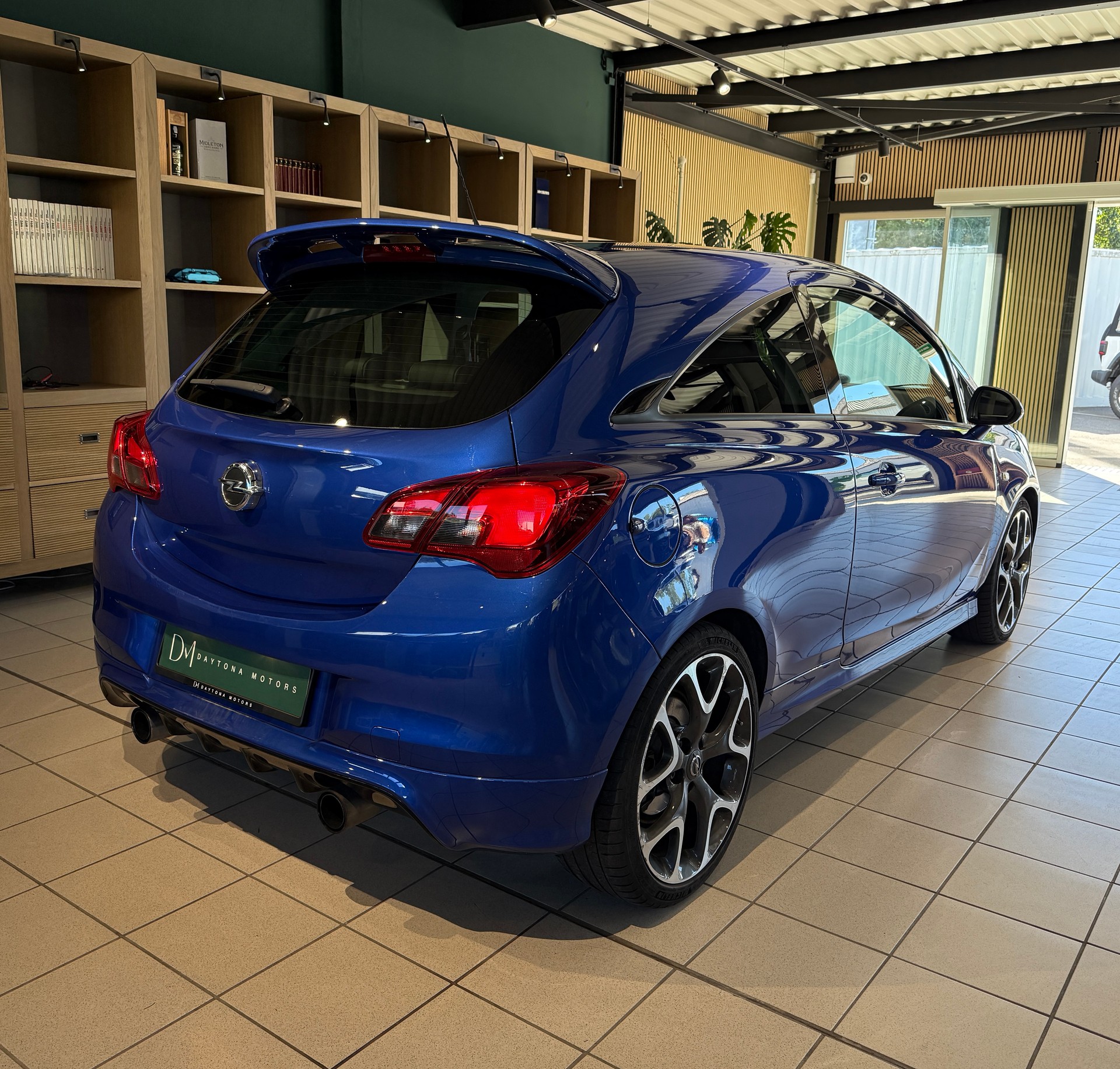 OPEL Corsa 1.6 Turbo OPC-image-2