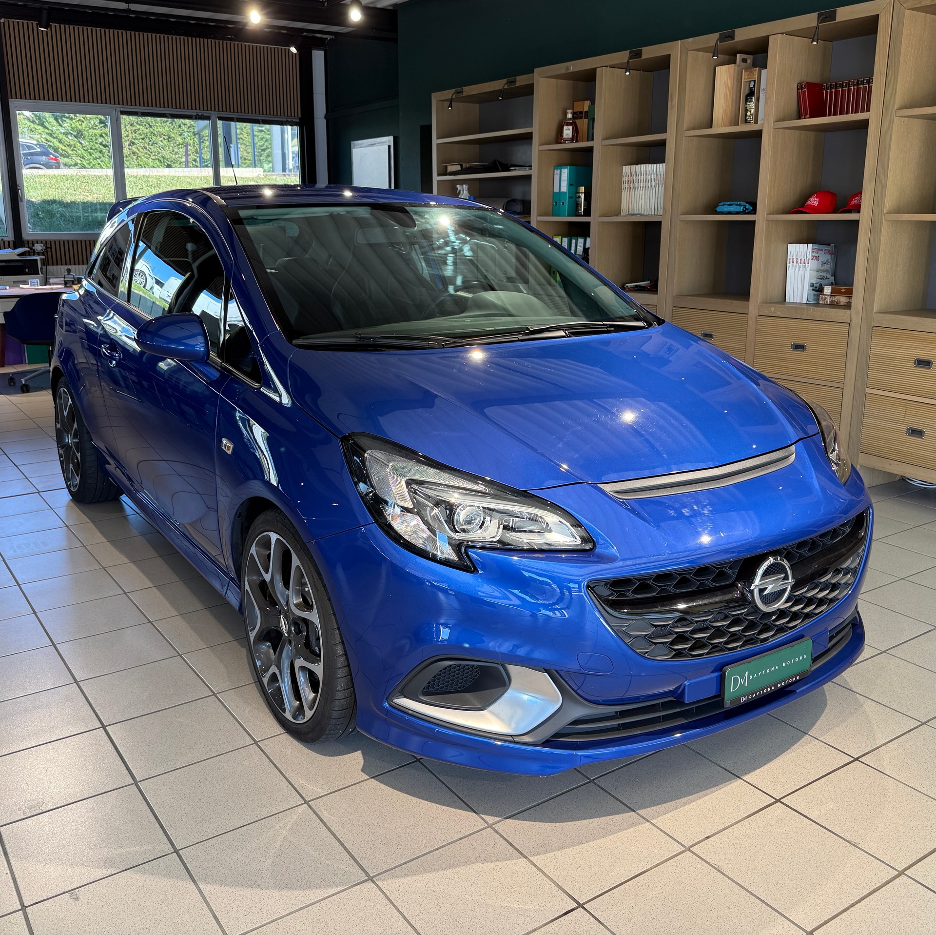 OPEL Corsa 1.6 Turbo OPC-image-1