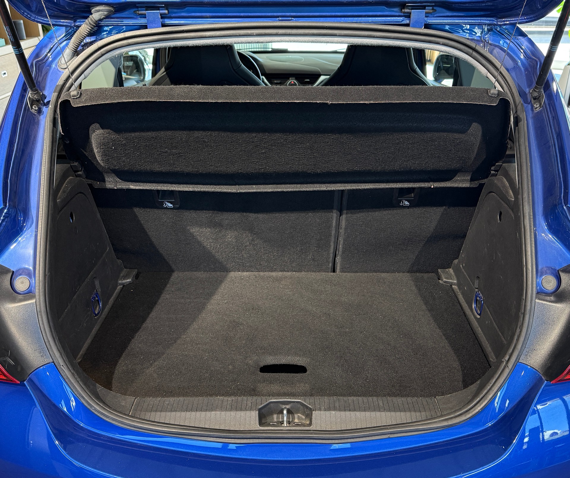 OPEL Corsa 1.6 Turbo OPC-image-14
