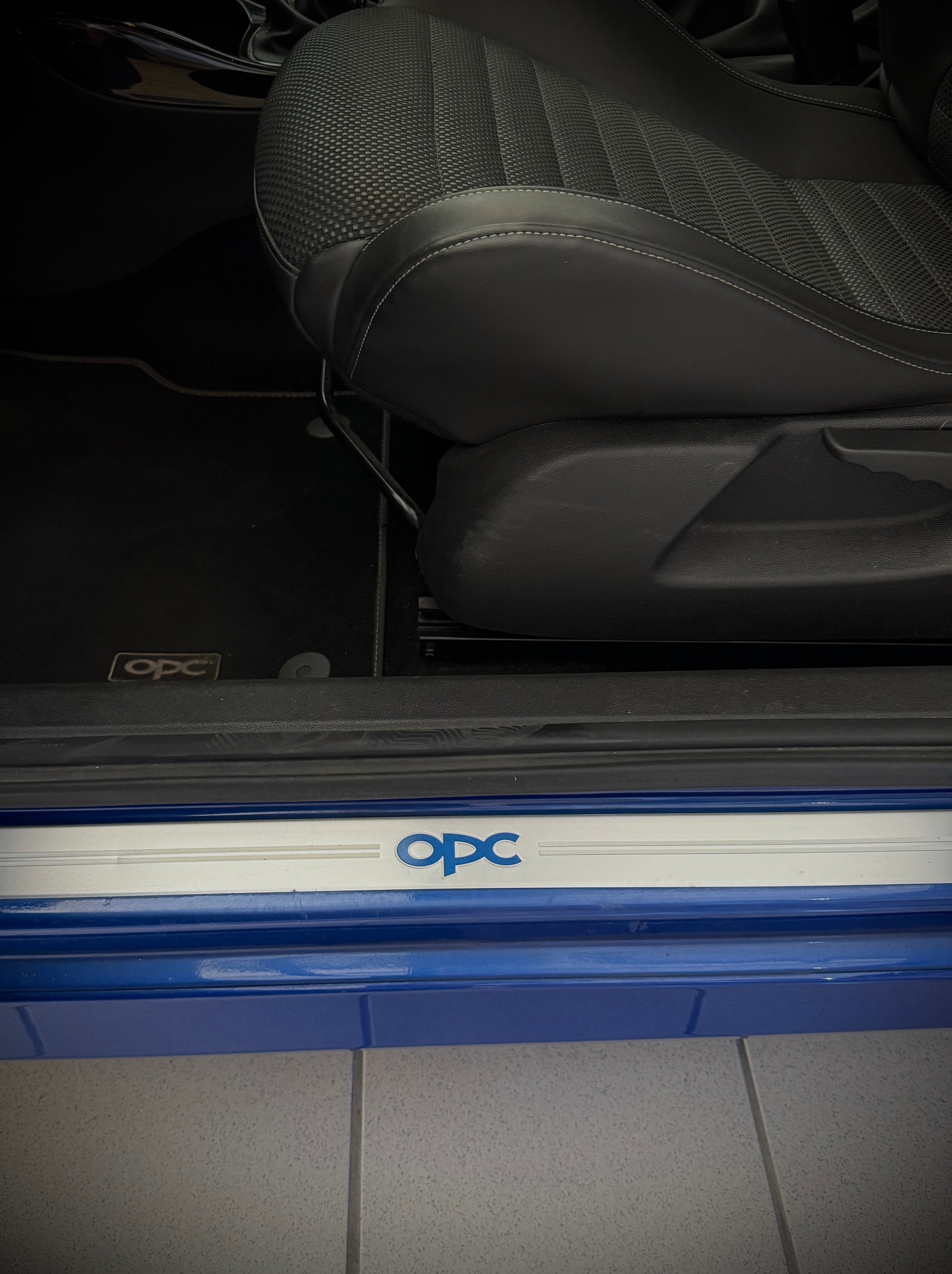 OPEL Corsa 1.6 Turbo OPC-image-5