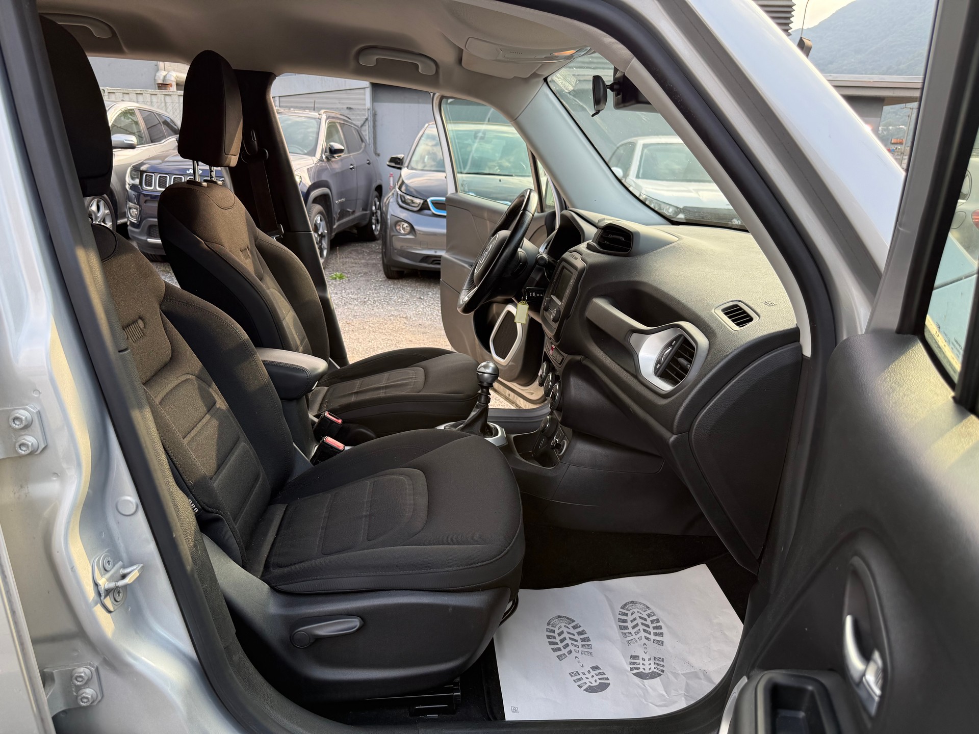 JEEP Renegade 2.0 CRD Limited AWD-image-5