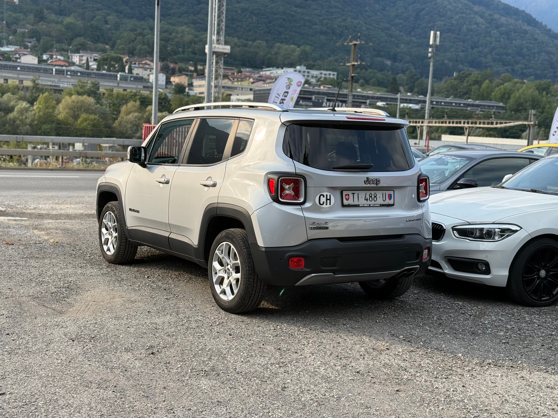 JEEP Renegade 2.0 CRD Limited AWD-image-2