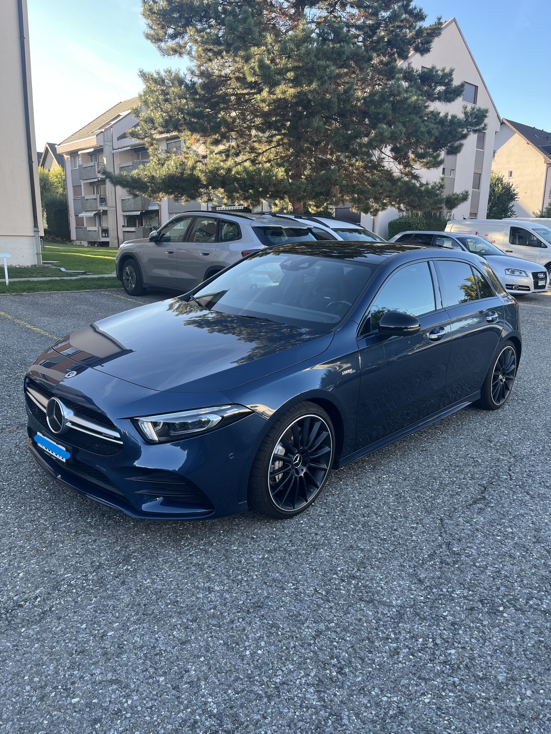 MERCEDES-BENZ A 35 AMG 4matic (Limousine)-image-0