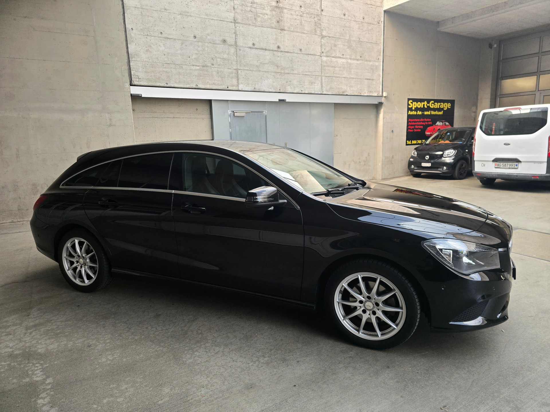 MERCEDES-BENZ CLA Shooting Brake 220 CDI 4Matic 7G-DCT-image-0
