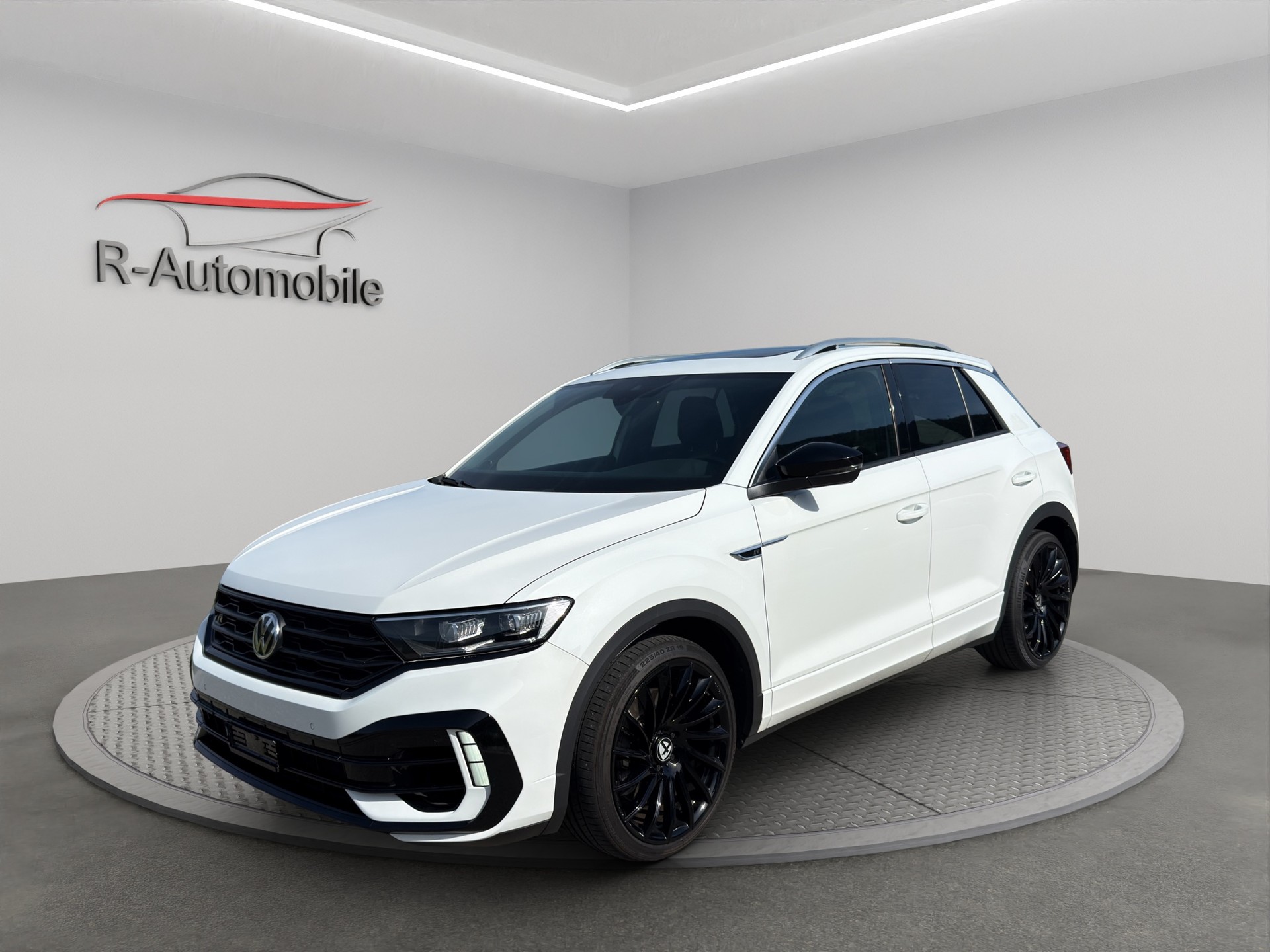 VW T-Roc 2.0 TSI R DSG 4Motion-image-0