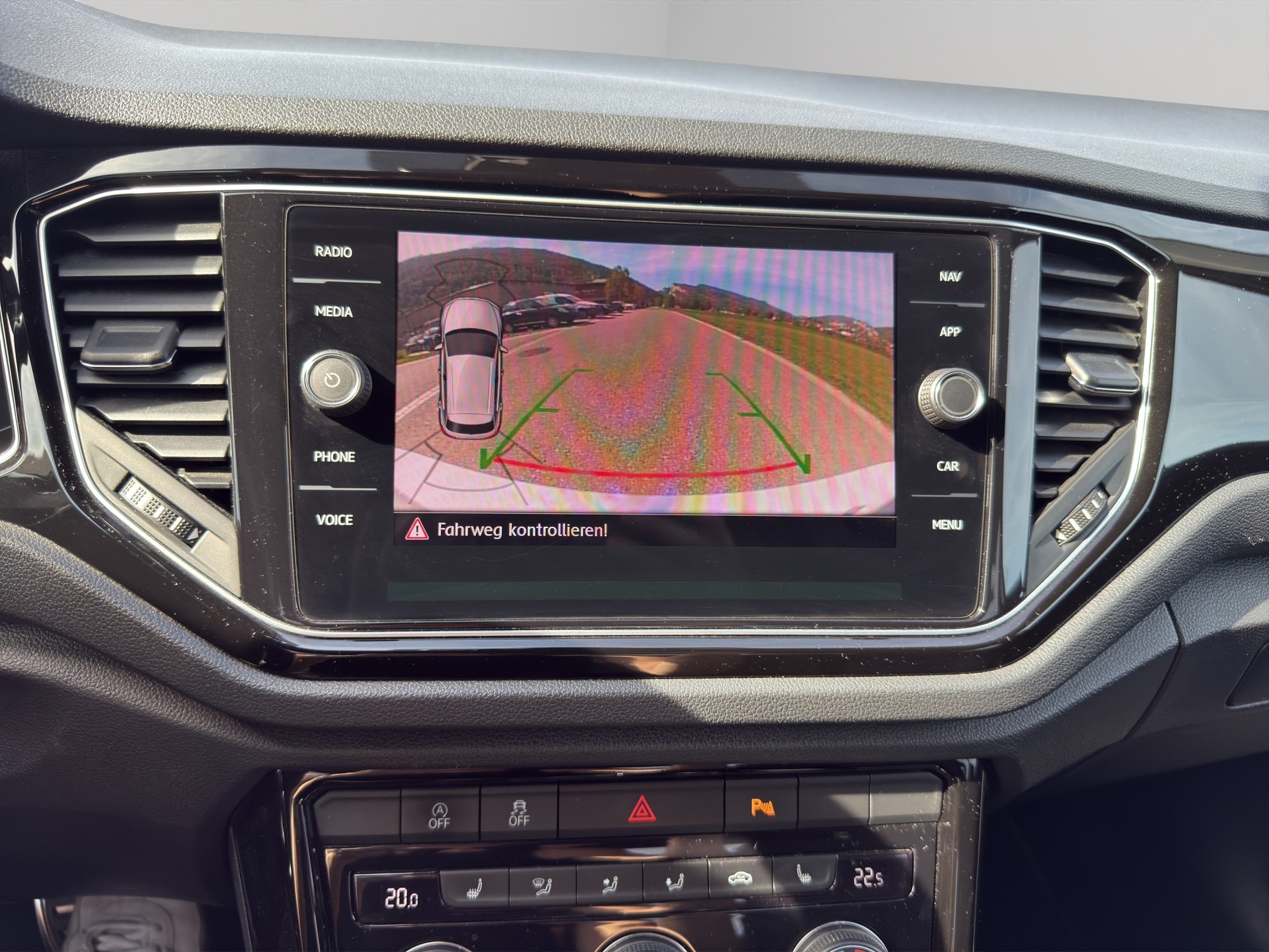 VW T-Roc 2.0 TSI R DSG 4Motion-image-13