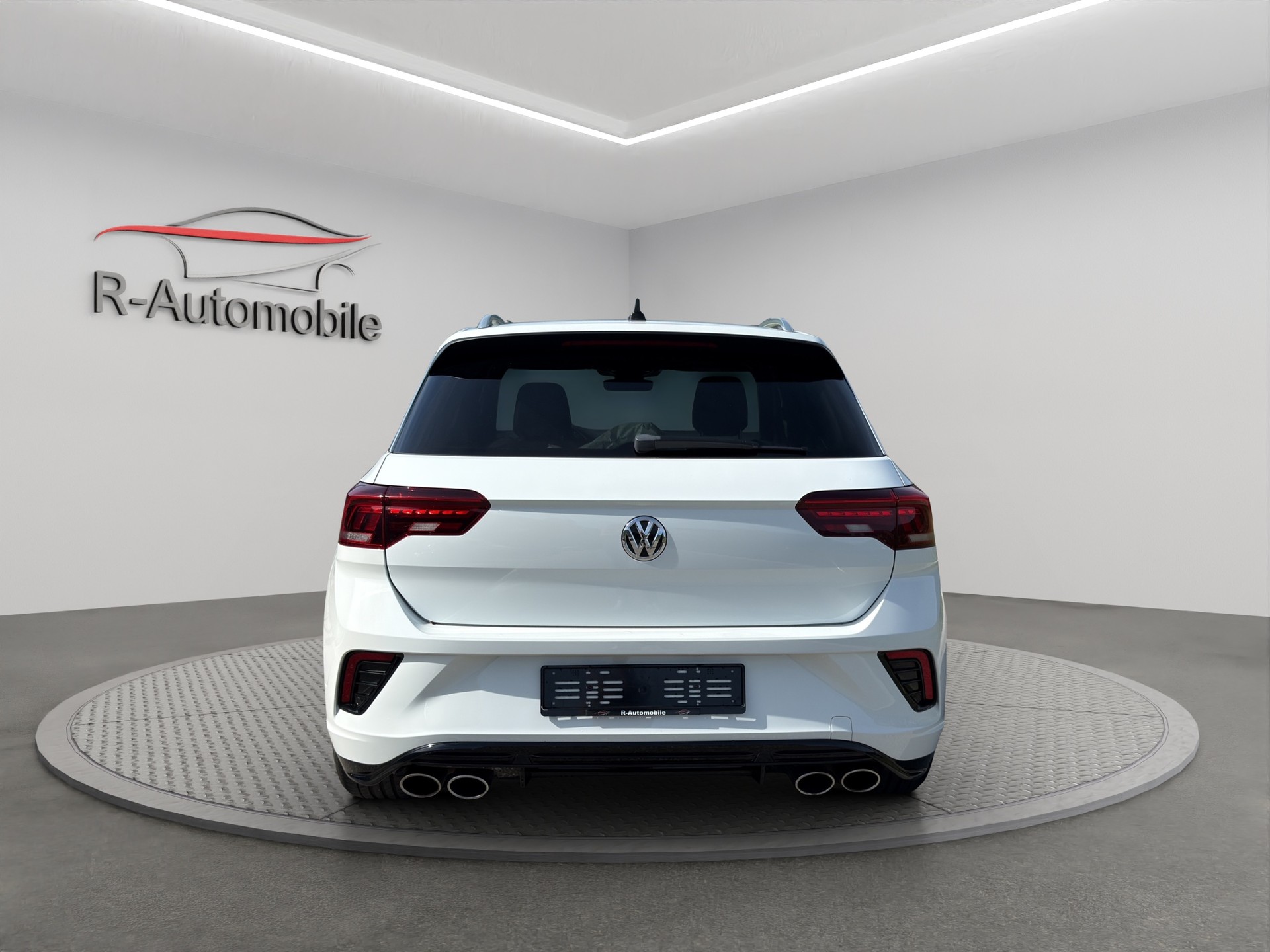 VW T-Roc 2.0 TSI R DSG 4Motion-image-3