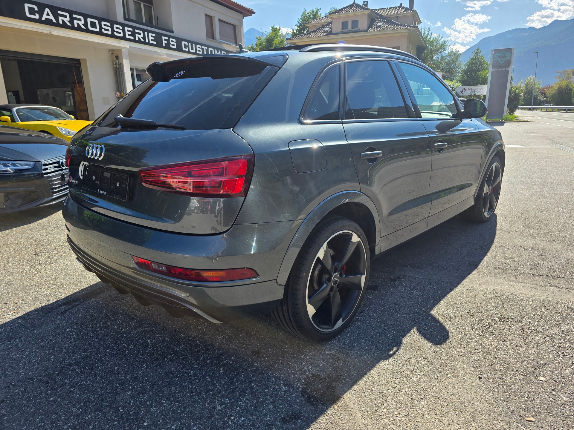 AUDI RS Q3 2.5 TFSI performance quattro S-tronic-image-2