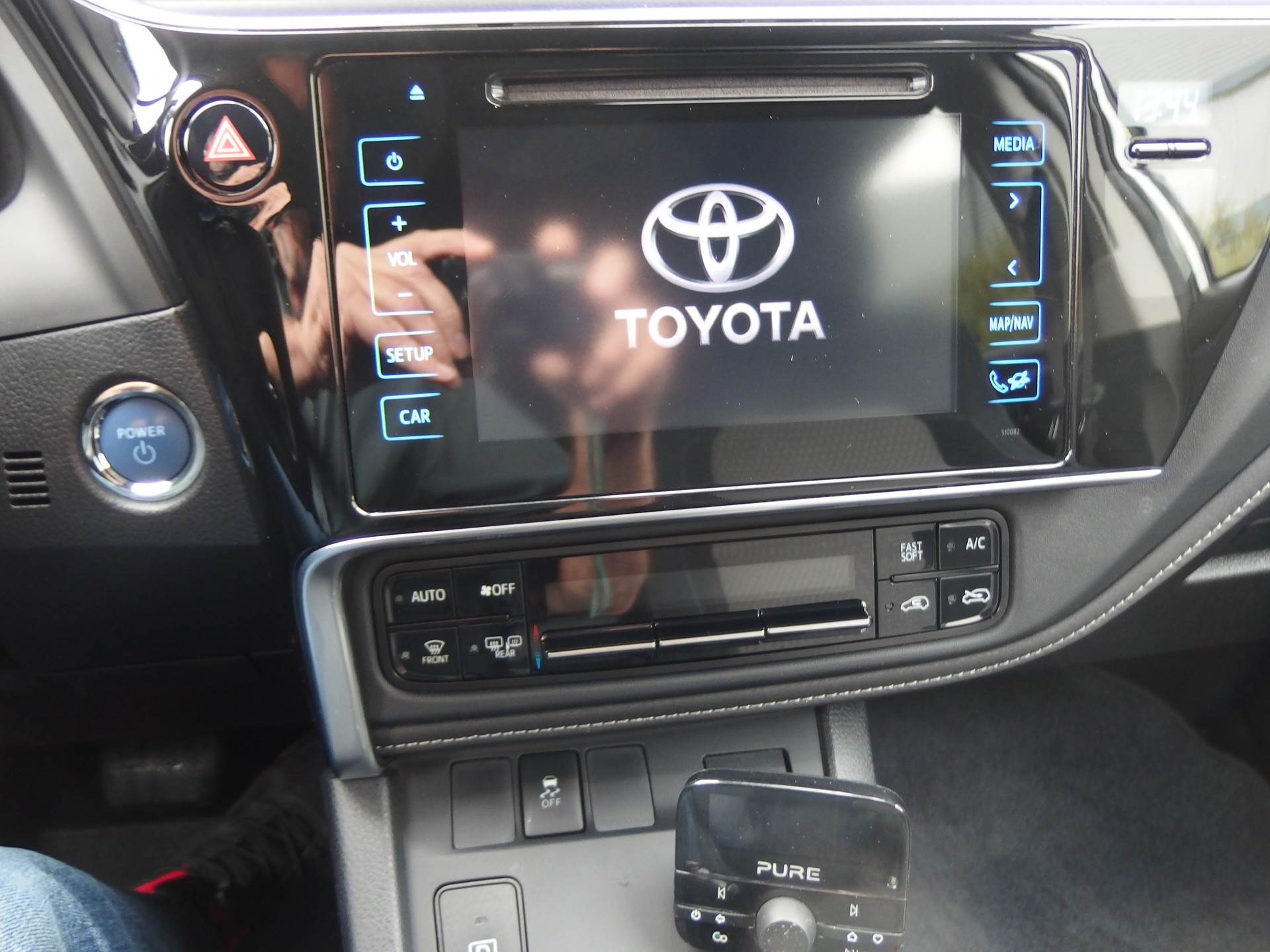 TOYOTA Auris Touring Sports 1.8 HSD Trend e-CVT-image-7