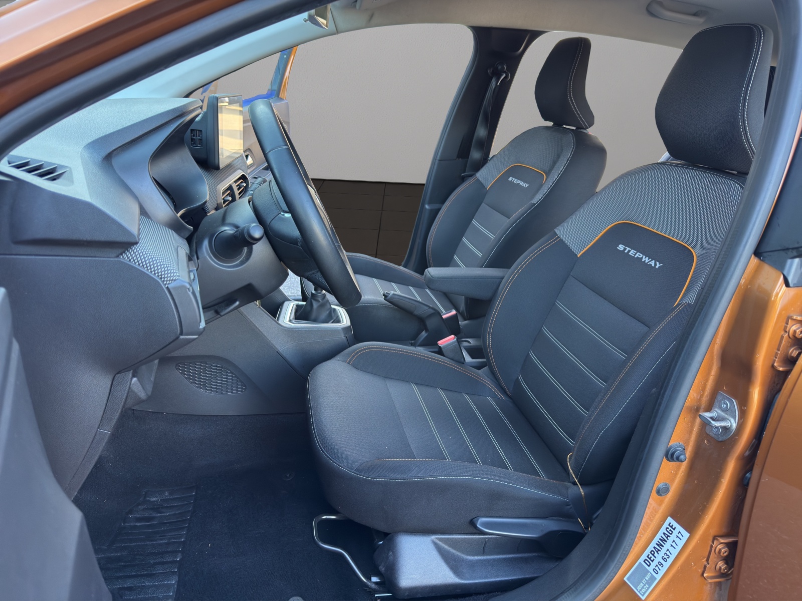 DACIA Sandero Stepway TCe 90 Comfort-image-8