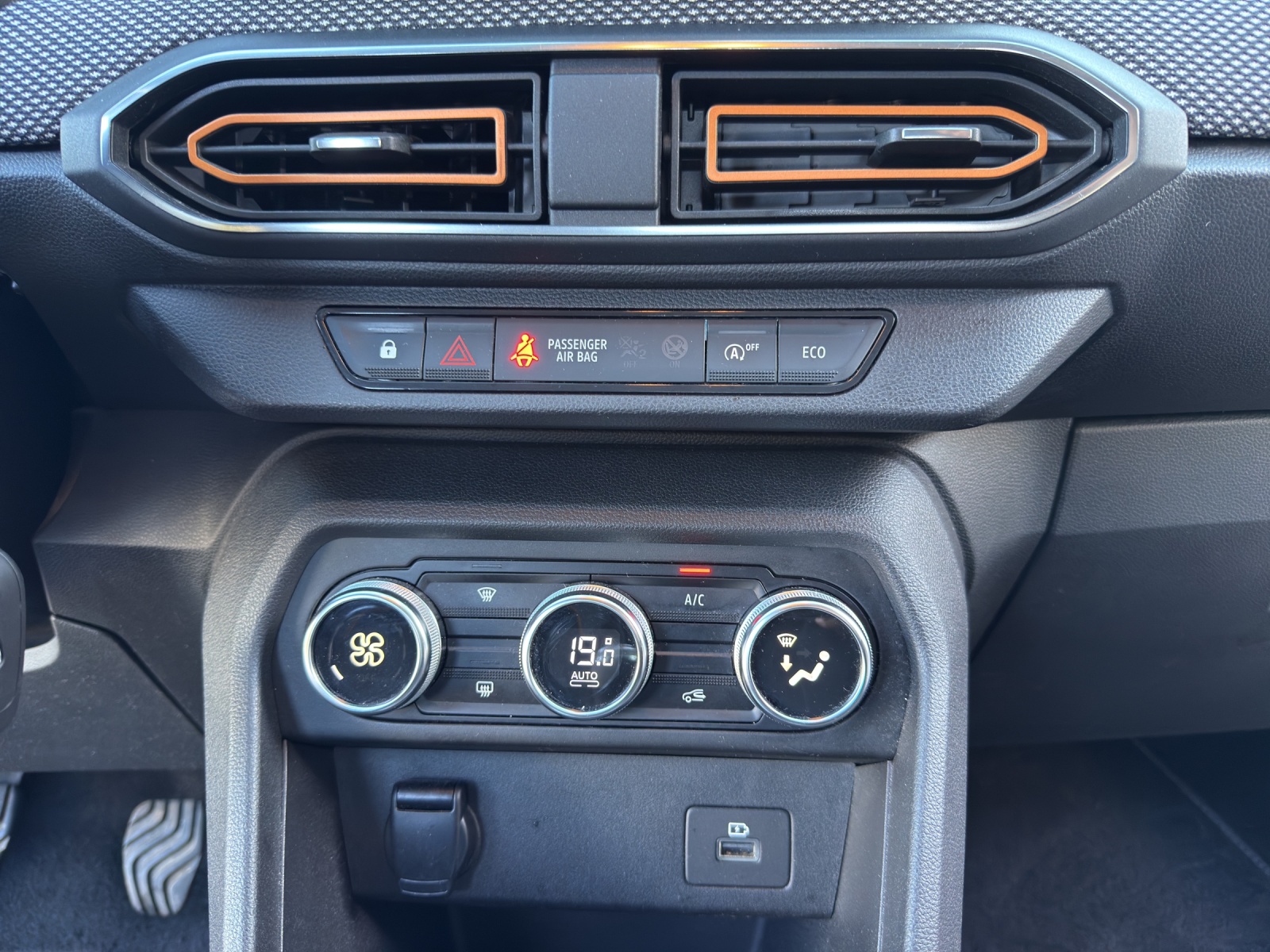 DACIA Sandero Stepway TCe 90 Comfort-image-15