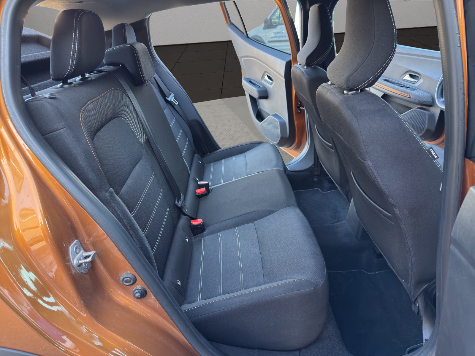 DACIA Sandero Stepway TCe 90 Comfort-image-17