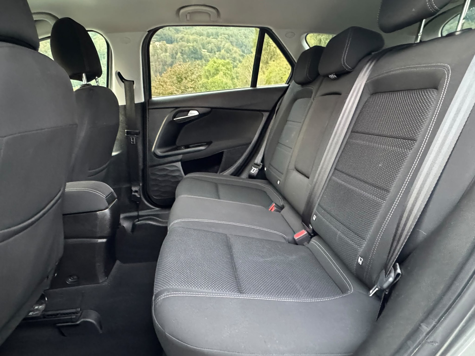 FIAT Tipo 1.6MJ Station Wagon Lounge DCT-image-9