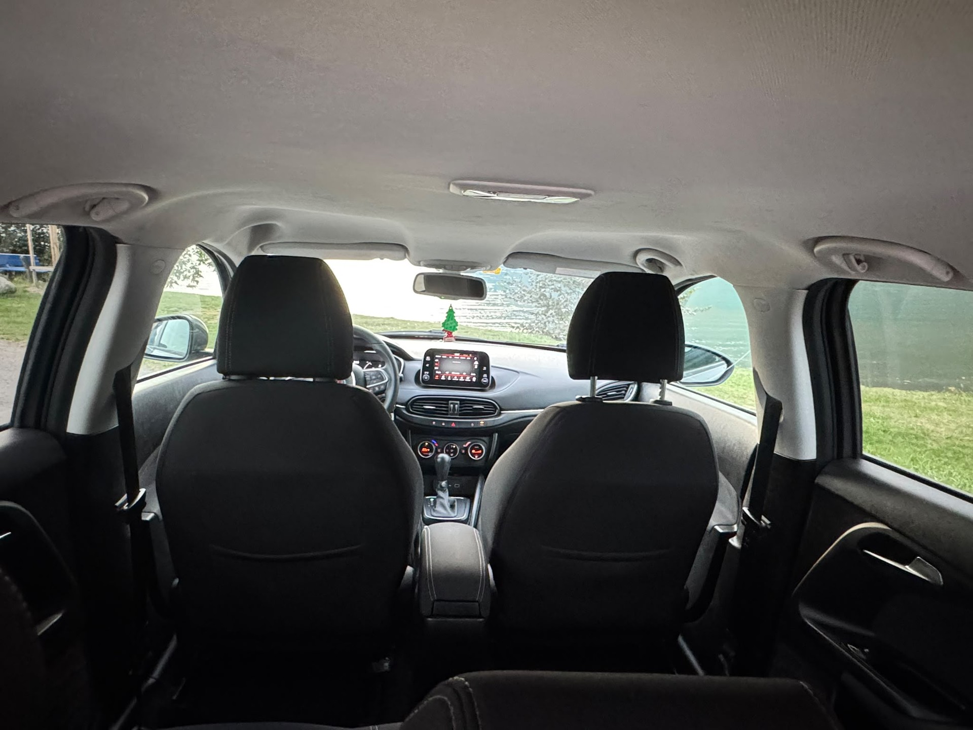 FIAT Tipo 1.6MJ Station Wagon Lounge DCT-image-14