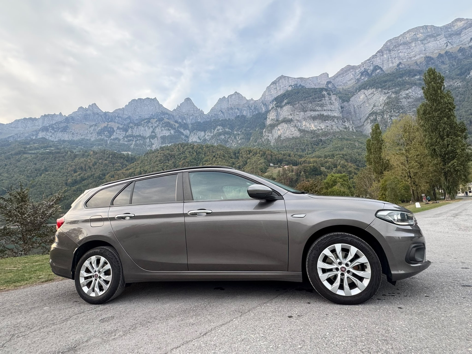 FIAT Tipo 1.6MJ Station Wagon Lounge DCT-image-4