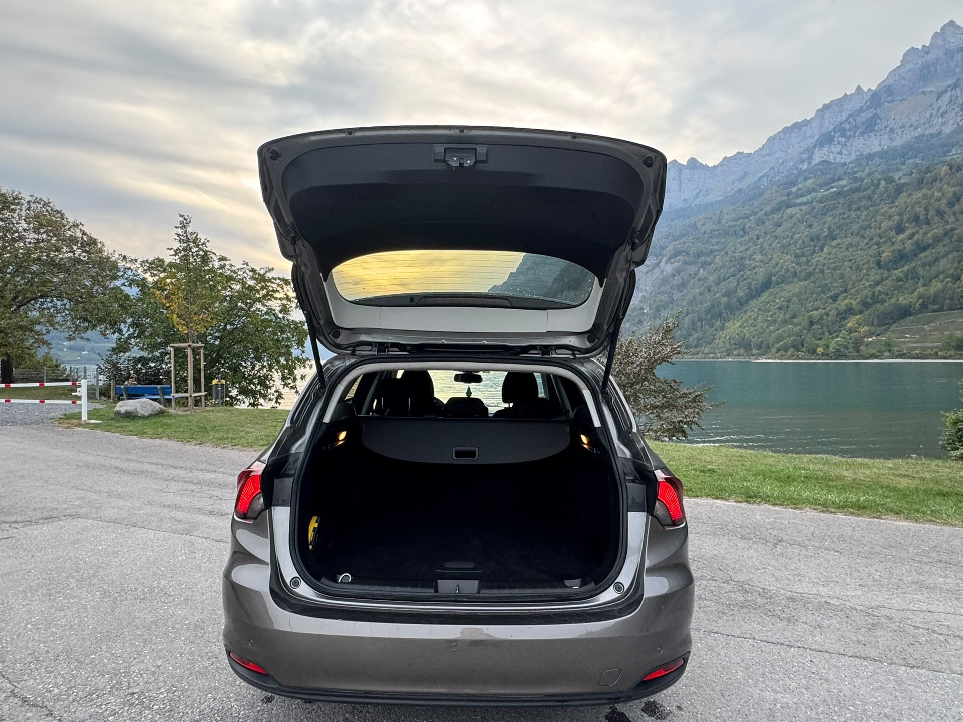 FIAT Tipo 1.6MJ Station Wagon Lounge DCT-image-8