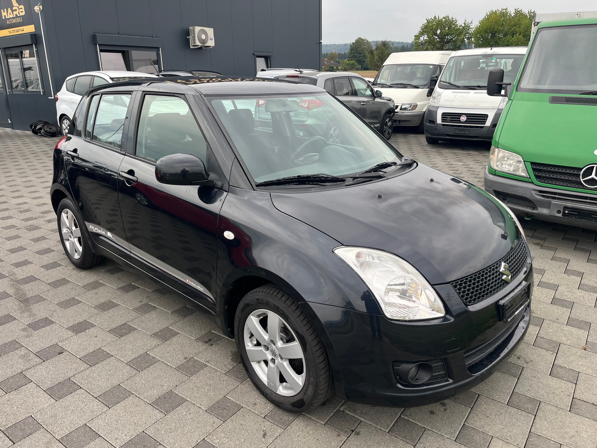 SUZUKI Swift 1.3i 16V GL Top 4x4-image-6