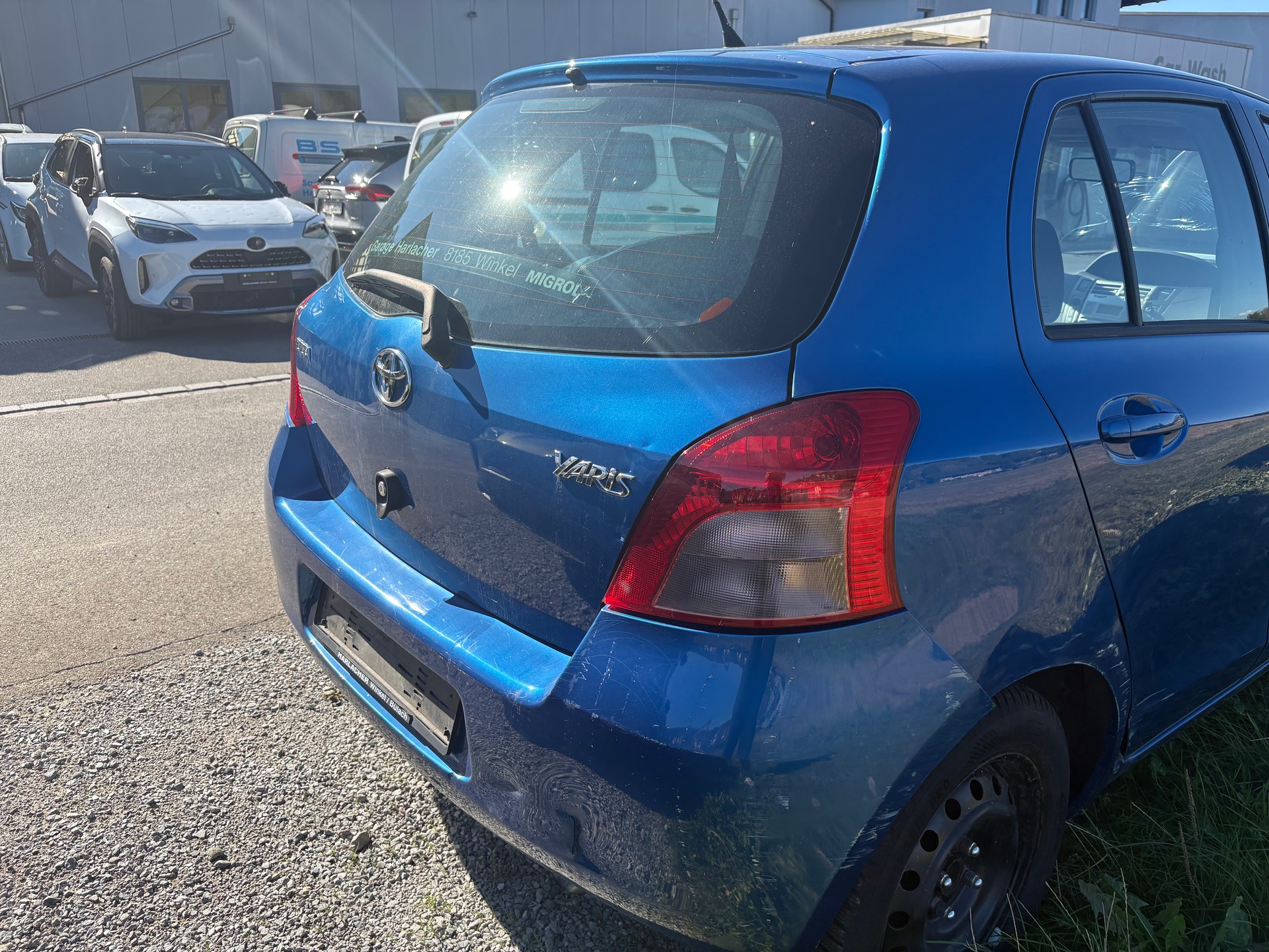 TOYOTA Yaris 1.3 Linea Luna-image-3