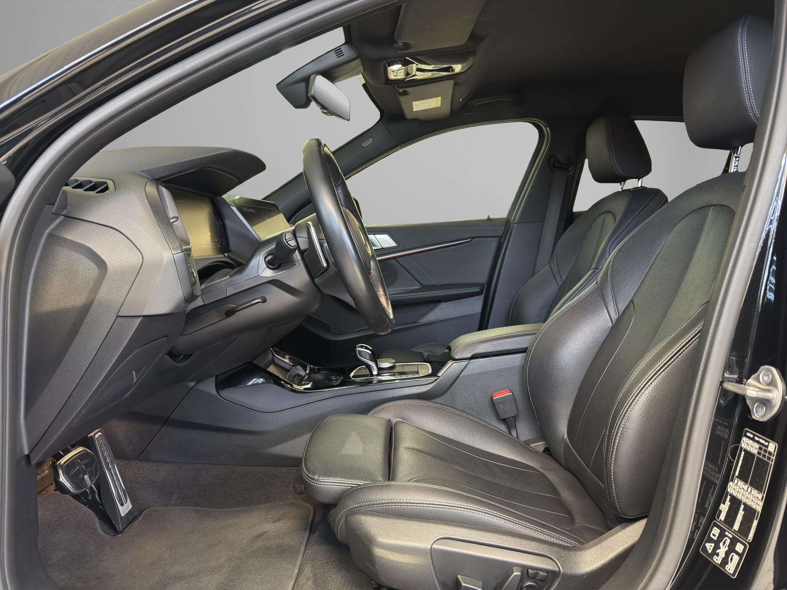 BMW 120d xDrive M-SportPaket-image-10
