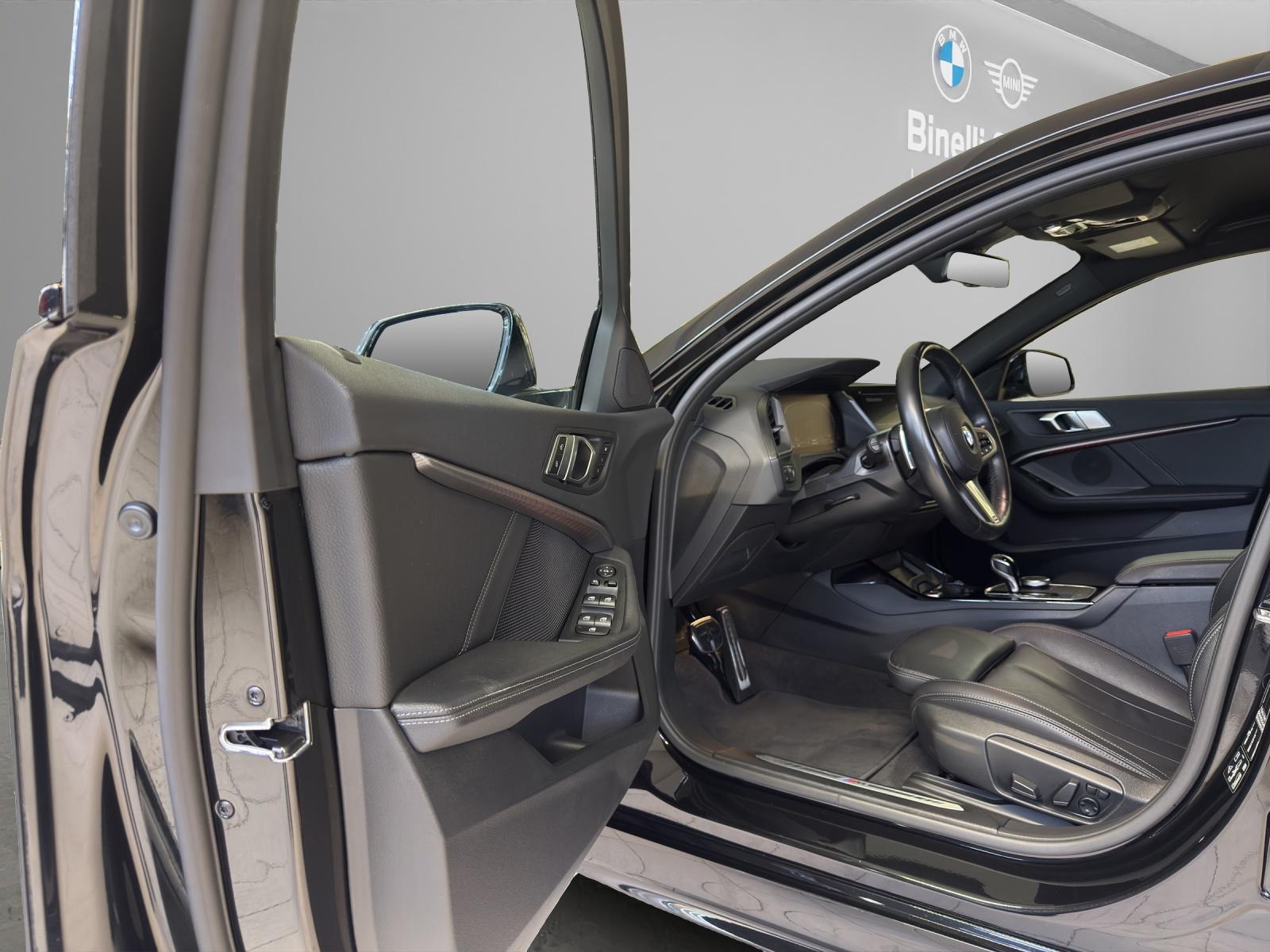 BMW 120d xDrive M-SportPaket-image-9