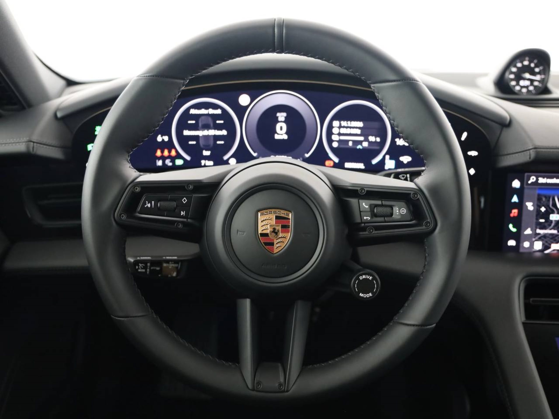 PORSCHE Taycan Sport Turismo Black Edition-image-31