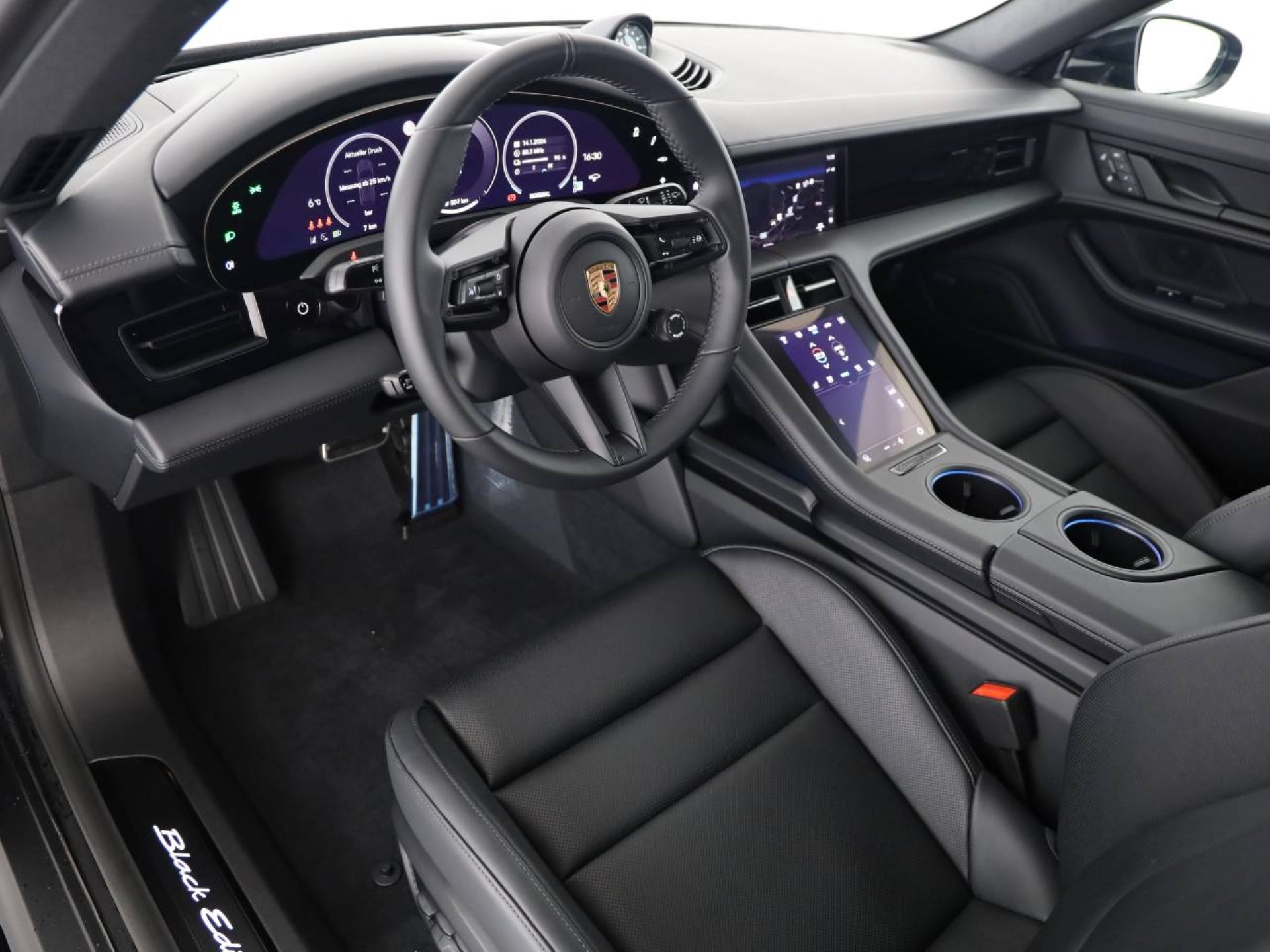 PORSCHE Taycan Sport Turismo Black Edition-image-3