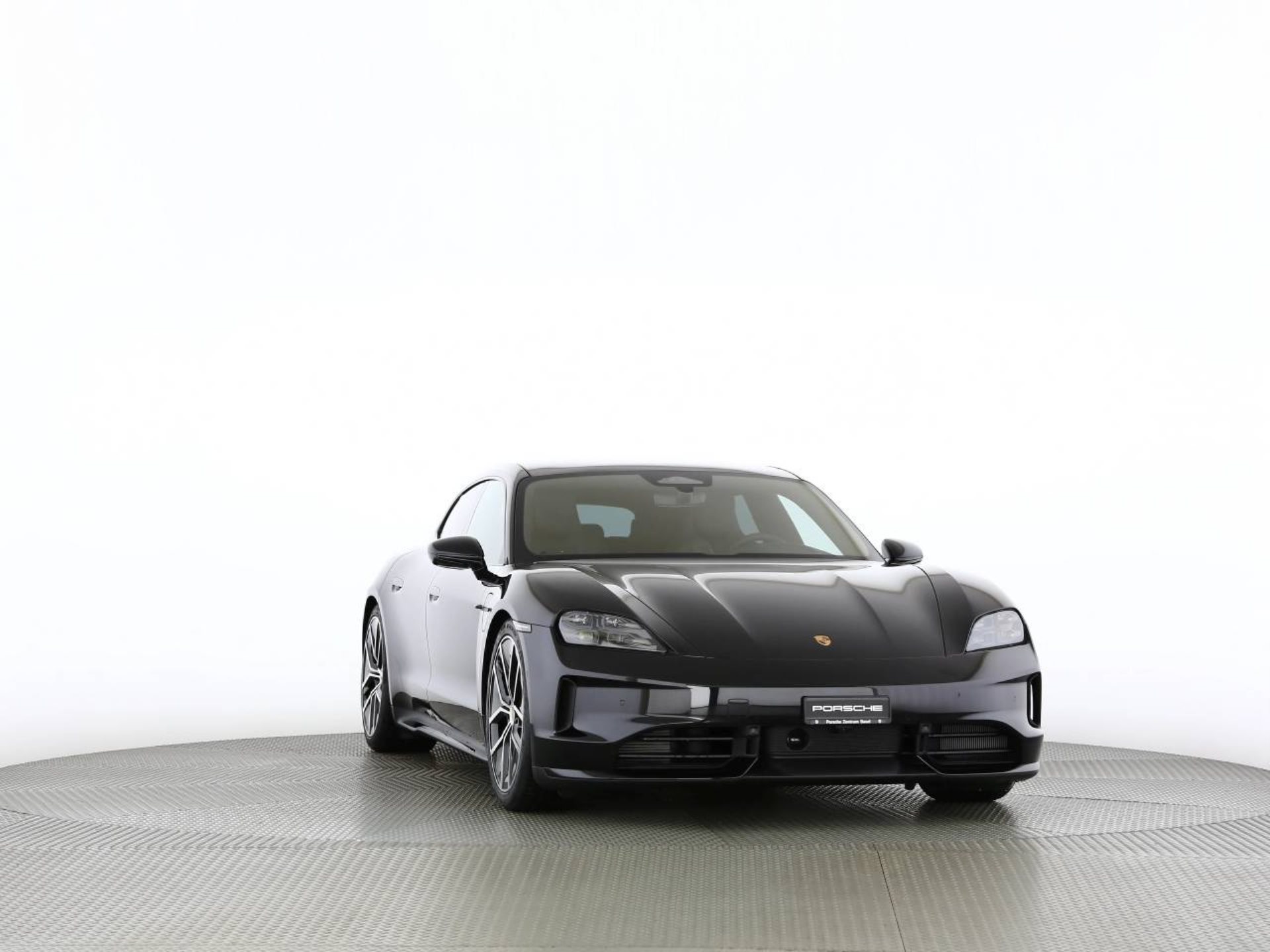 PORSCHE Taycan Sport Turismo Black Edition-image-28