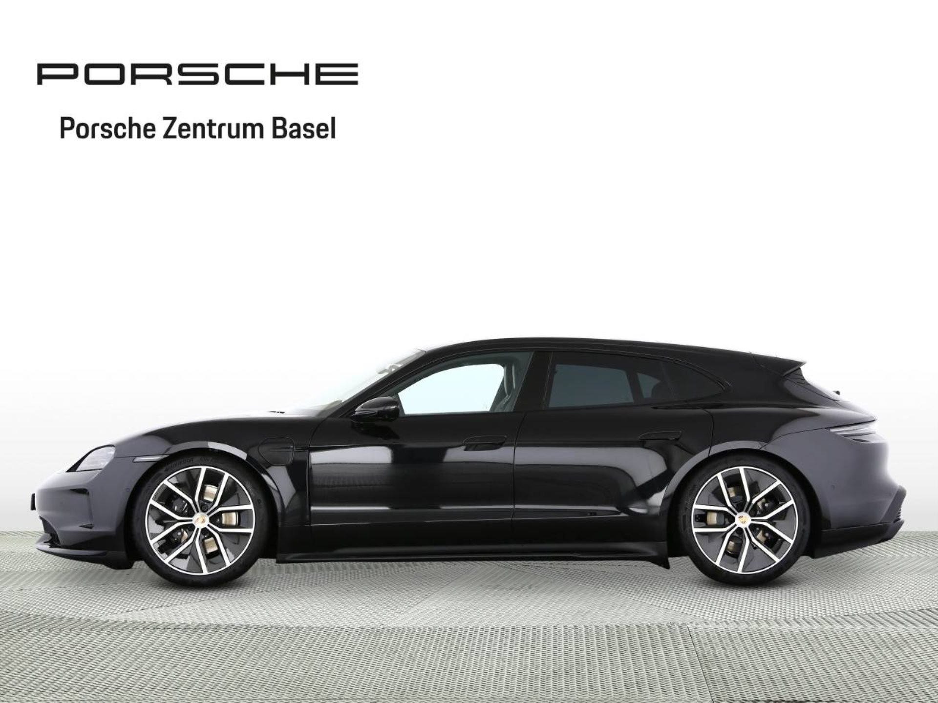 PORSCHE Taycan Sport Turismo Black Edition-image-1