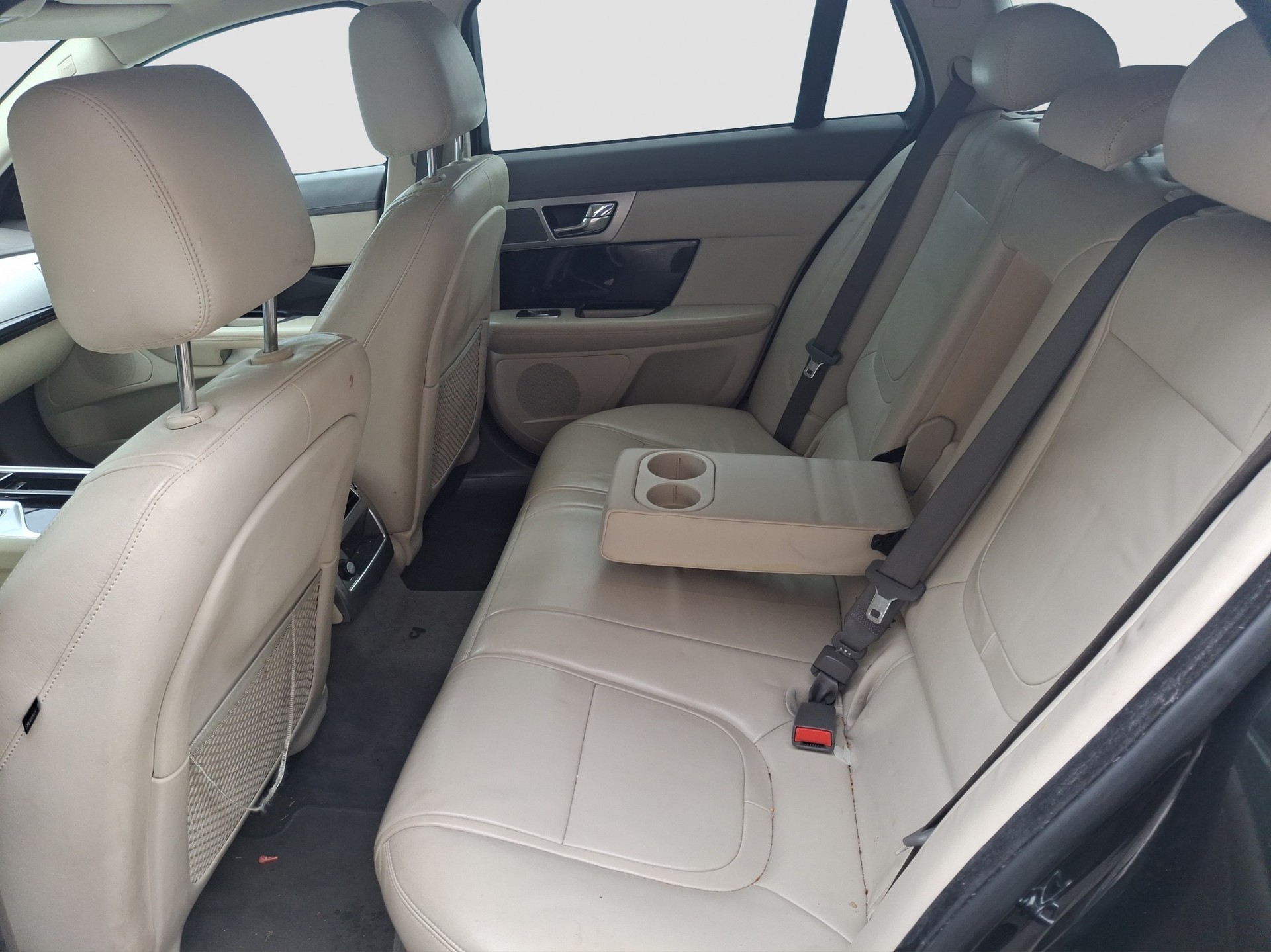 JAGUAR XF Sportbrake 3.0d V6 Portfolio-image-6