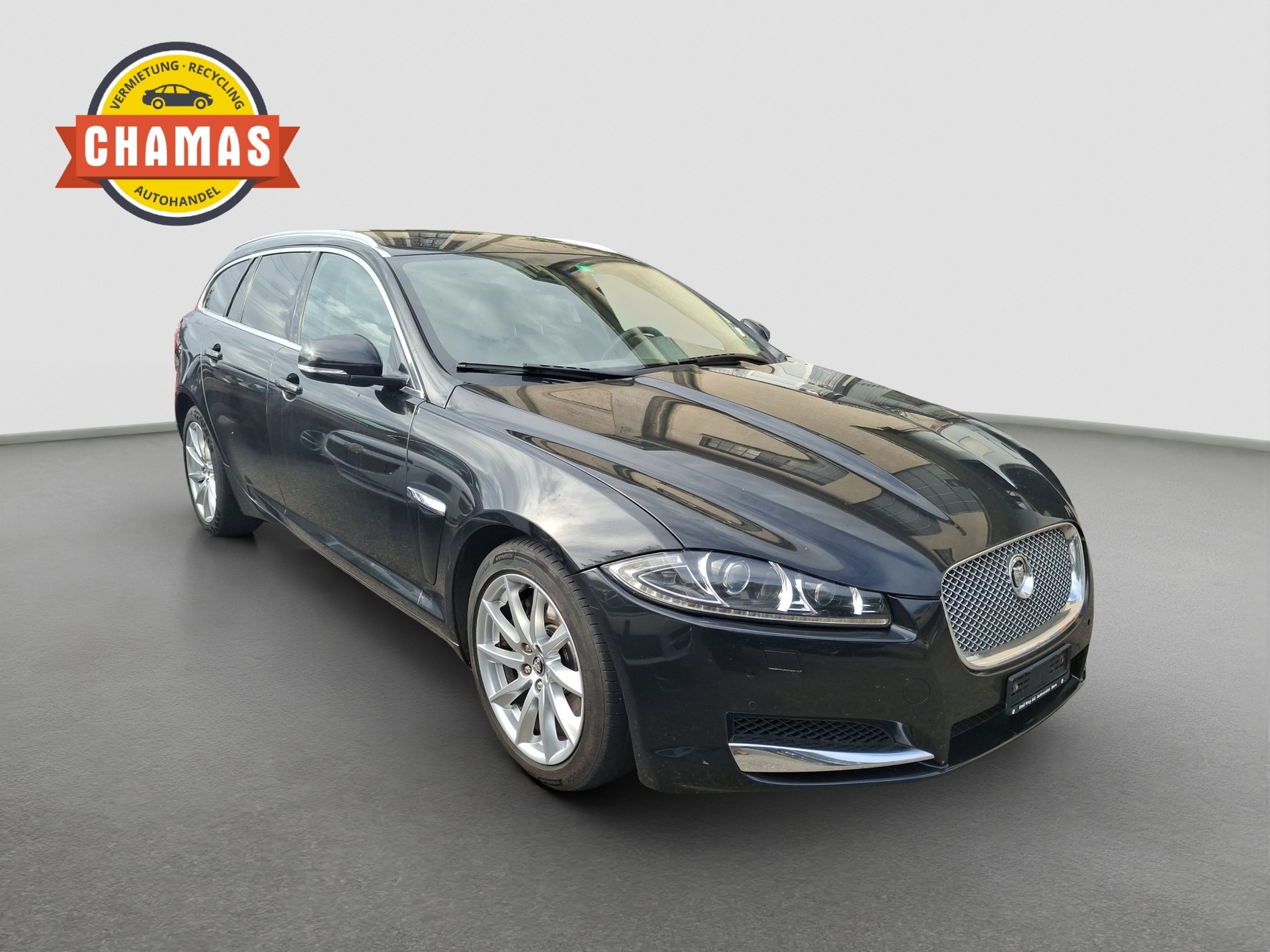 JAGUAR XF Sportbrake 3.0d V6 Portfolio-image-2