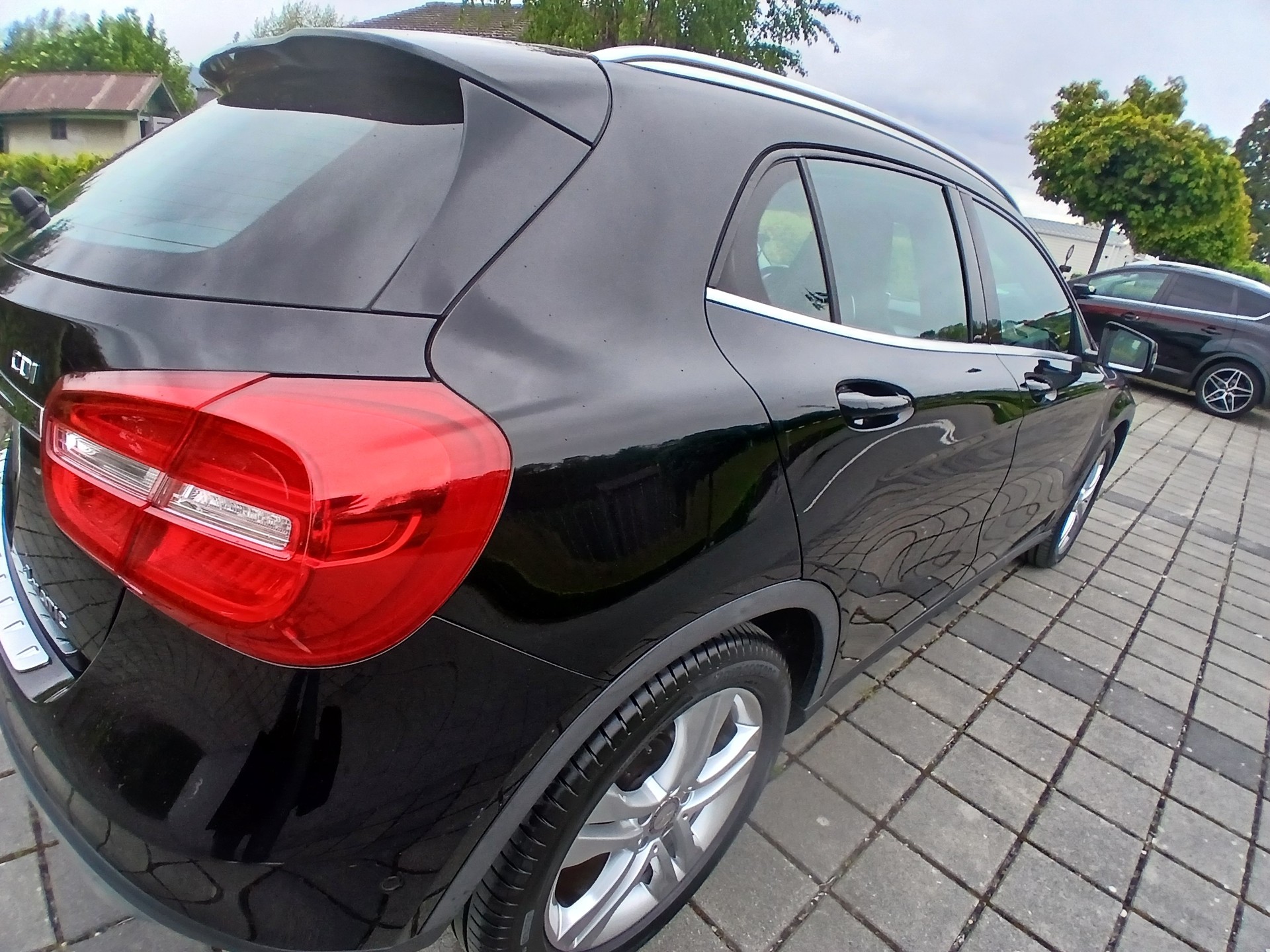 MERCEDES-BENZ GLA 200 CDI Urban 4m-image-3
