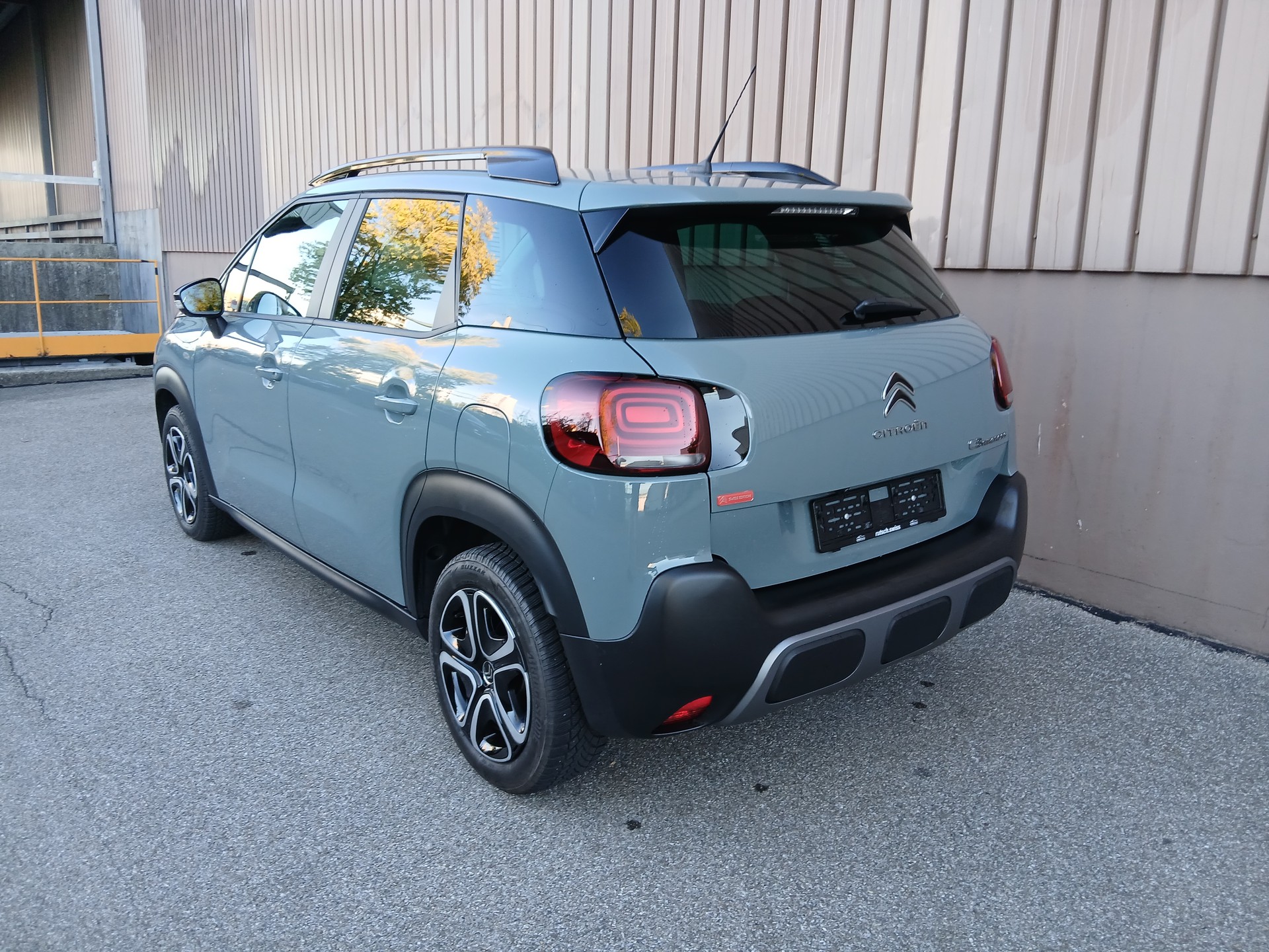 CITROEN C3 Aircross 1.2i PureTech Swiss Edition EAT6-image-3