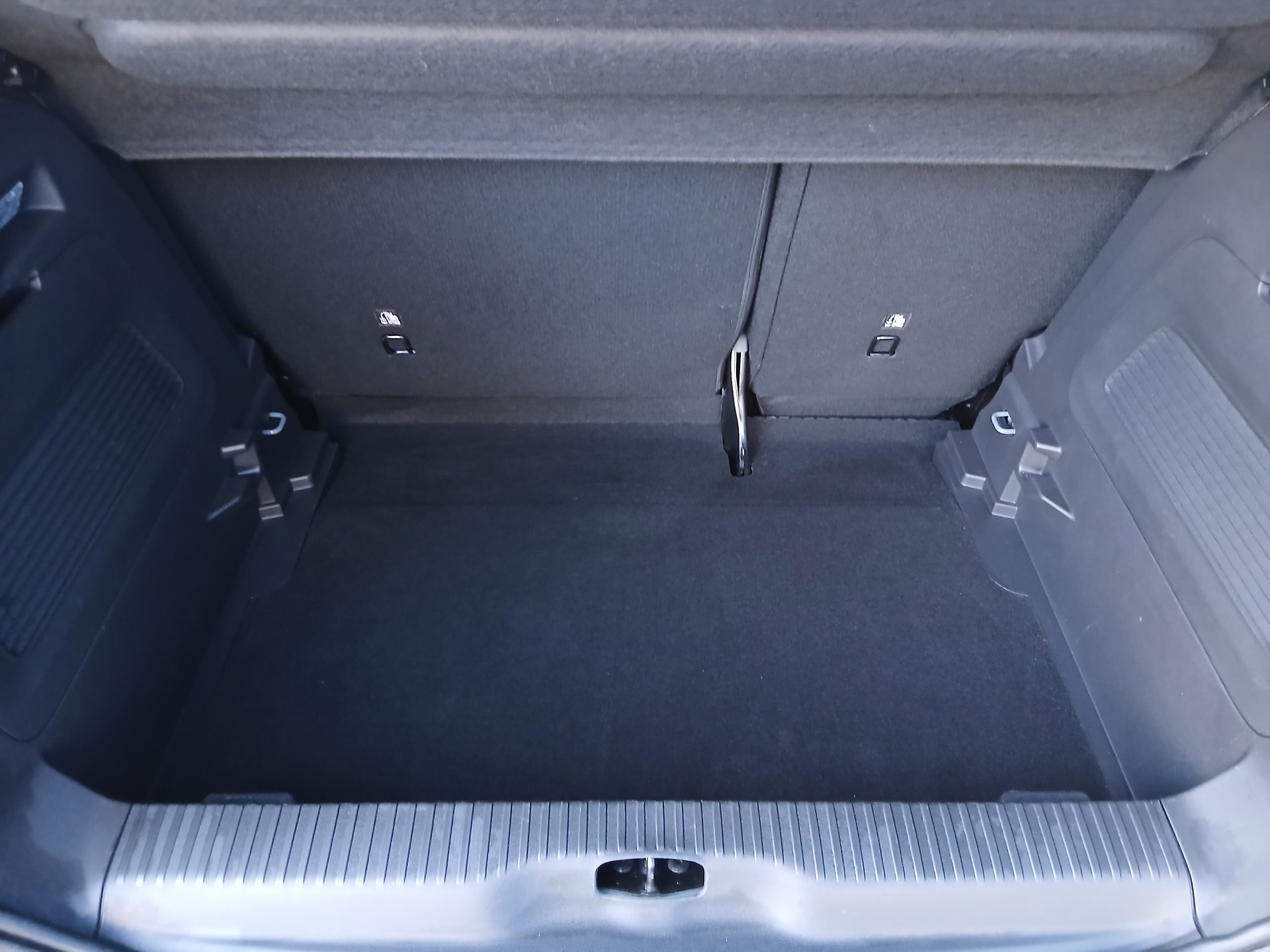 CITROEN C3 Aircross 1.2i PureTech Swiss Edition EAT6-image-10
