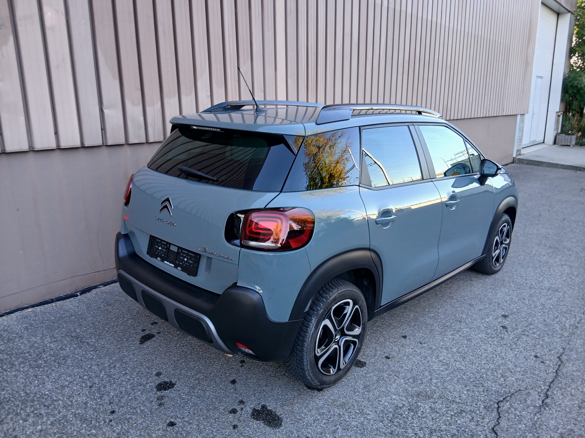 CITROEN C3 Aircross 1.2i PureTech Swiss Edition EAT6-image-2