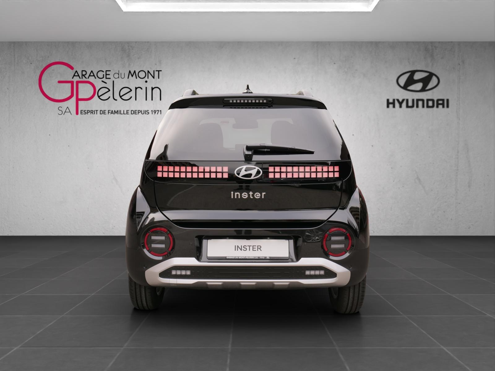 HYUNDAI Inster 49 kWh Electric Amplia-image-2