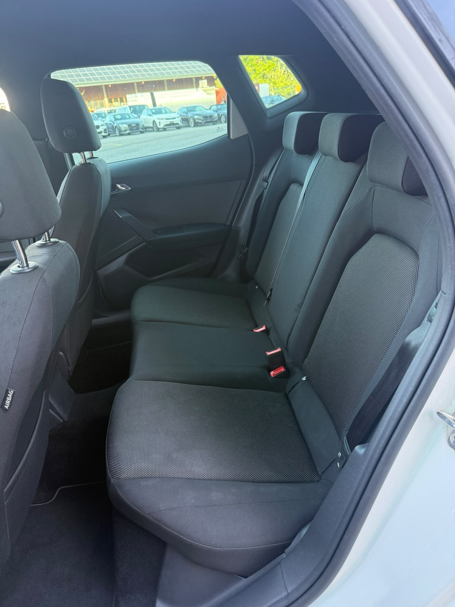 SEAT Arona 1.0 TSI Eco Style DSG-image-13