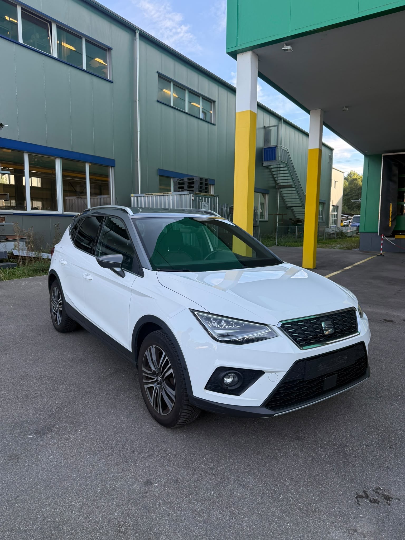 SEAT Arona 1.0 TSI Eco Style DSG-image-0