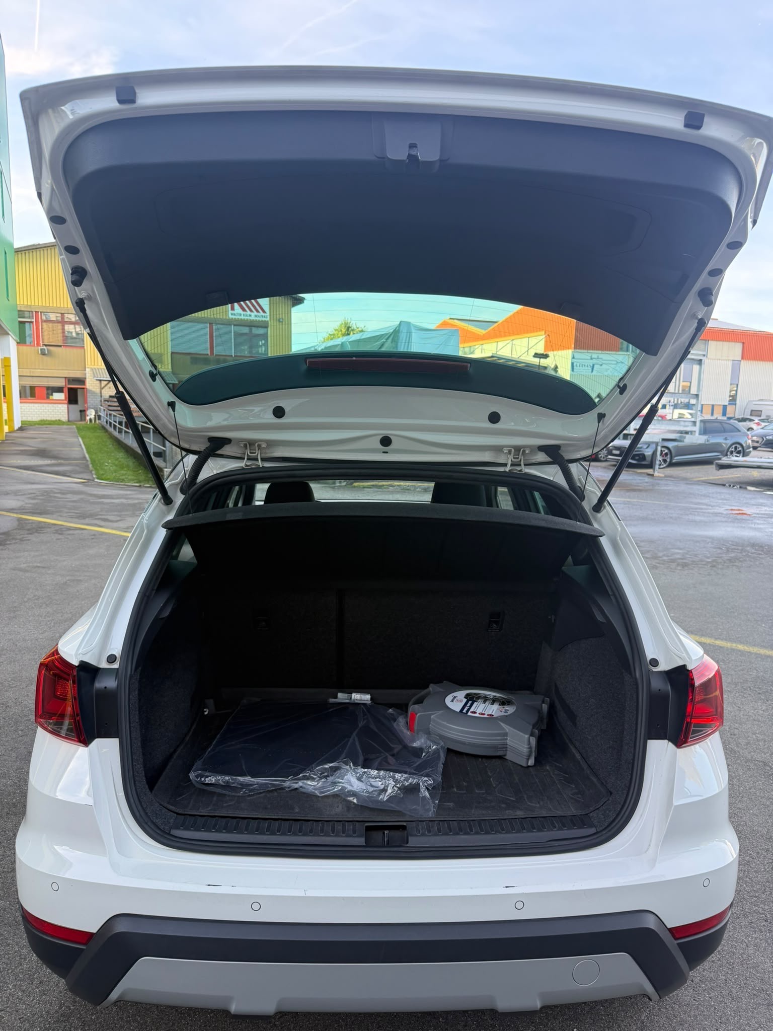SEAT Arona 1.0 TSI Eco Style DSG-image-14