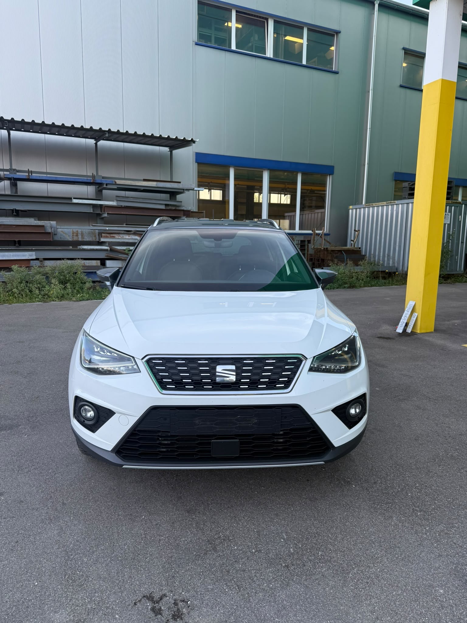 SEAT Arona 1.0 TSI Eco Style DSG-image-1