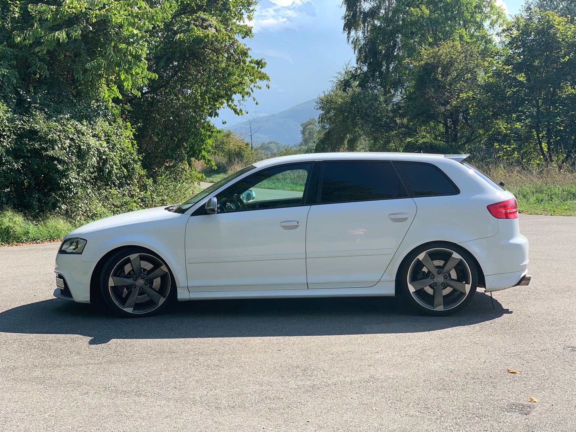 AUDI RS3 Sportback 2.5 TFSI quattro S-tronic-image-3