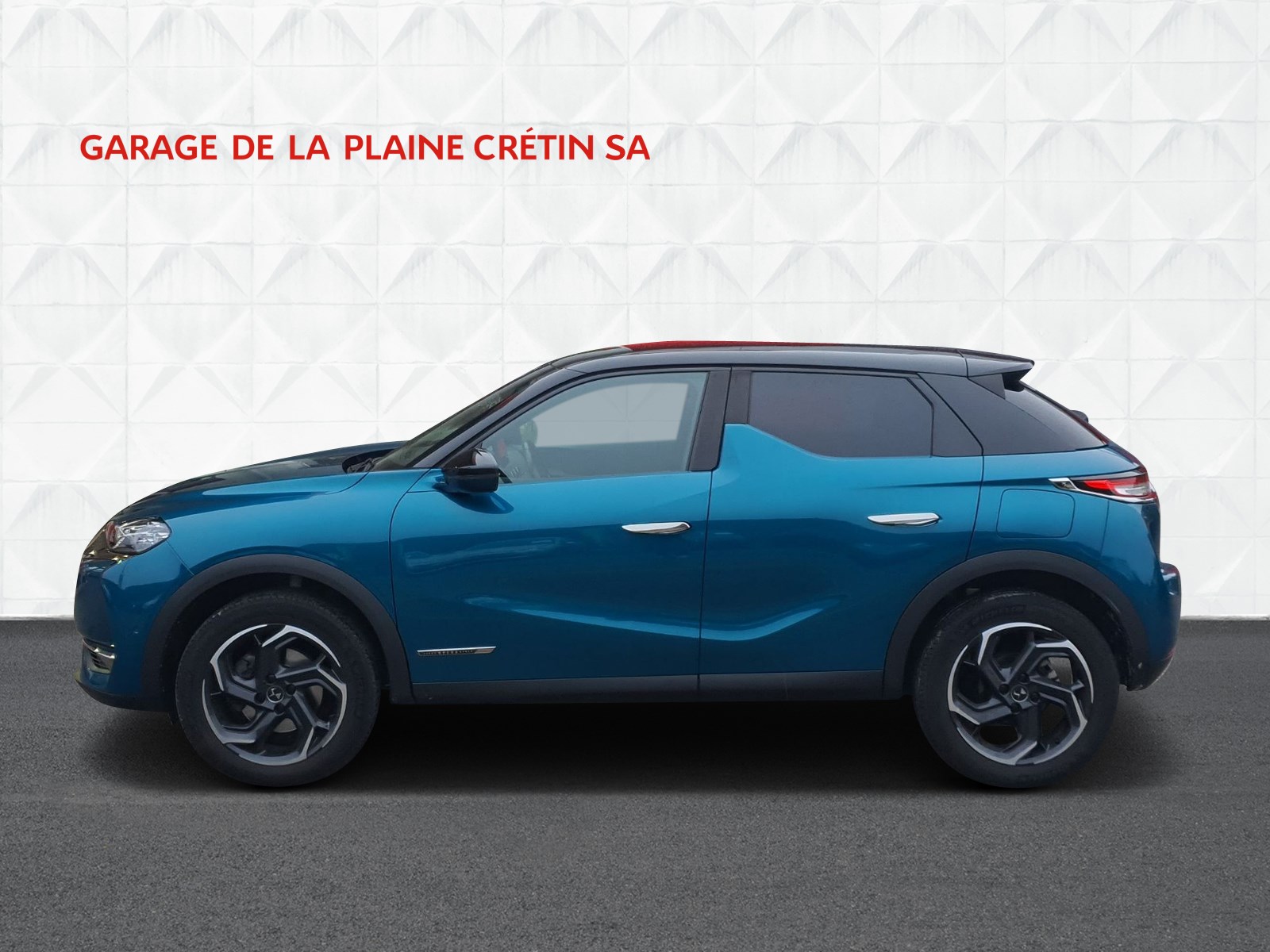 DS AUTOMOBILES DS 3 Crossback 1.2 SO Chic EAT8-image-2