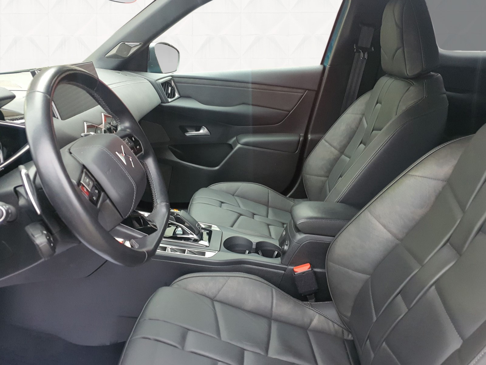 DS AUTOMOBILES DS 3 Crossback 1.2 SO Chic EAT8-image-8