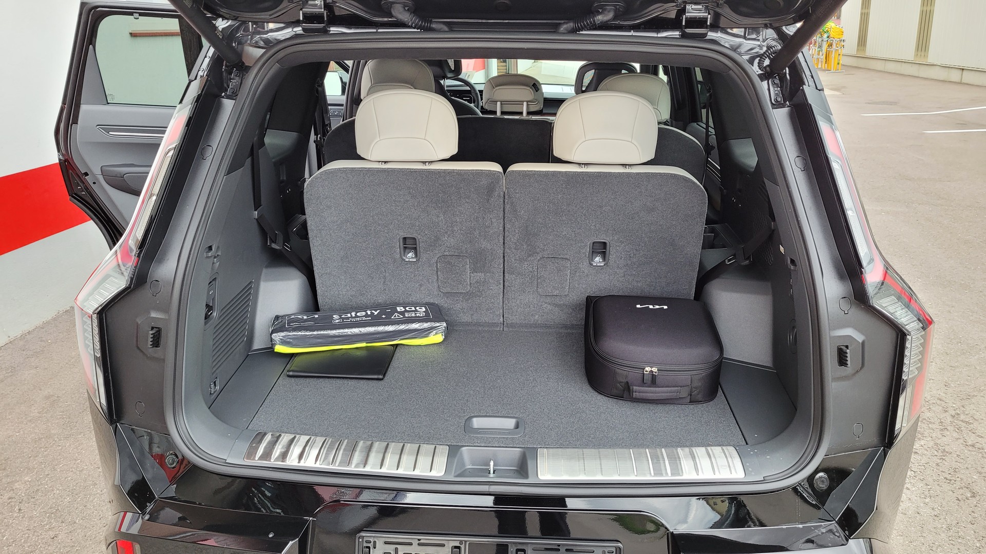 KIA EV9 99,8 kWh GT-Line-image-6