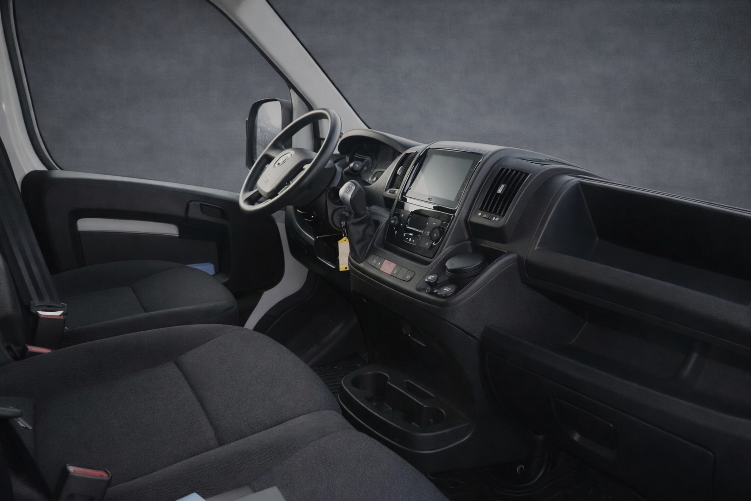 FIAT E-Ducato 35 47kWh L2H1-image-4