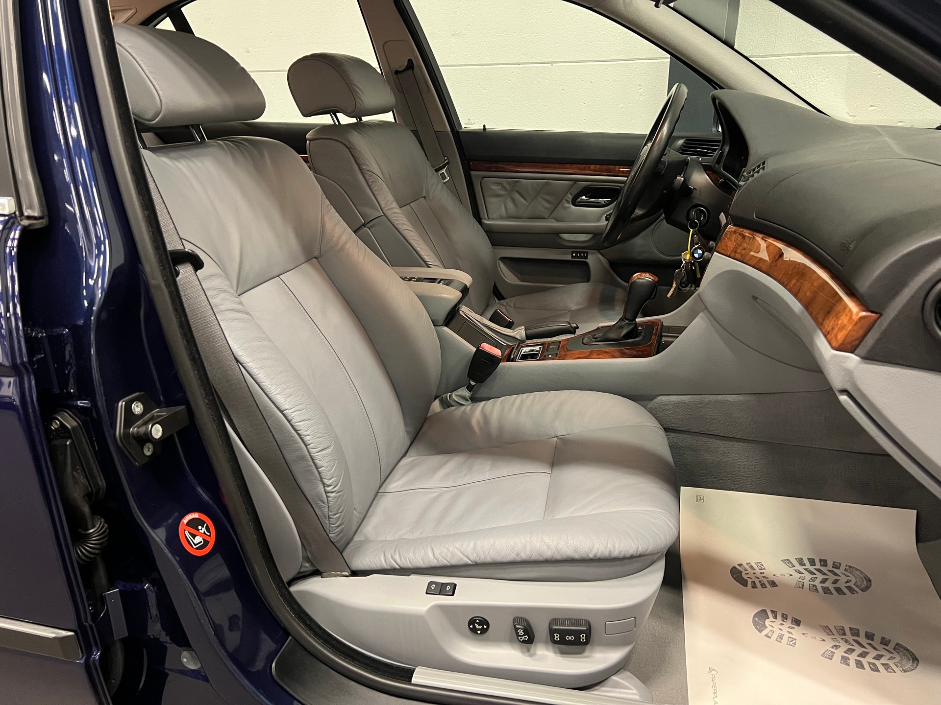 BMW 540i-image-19