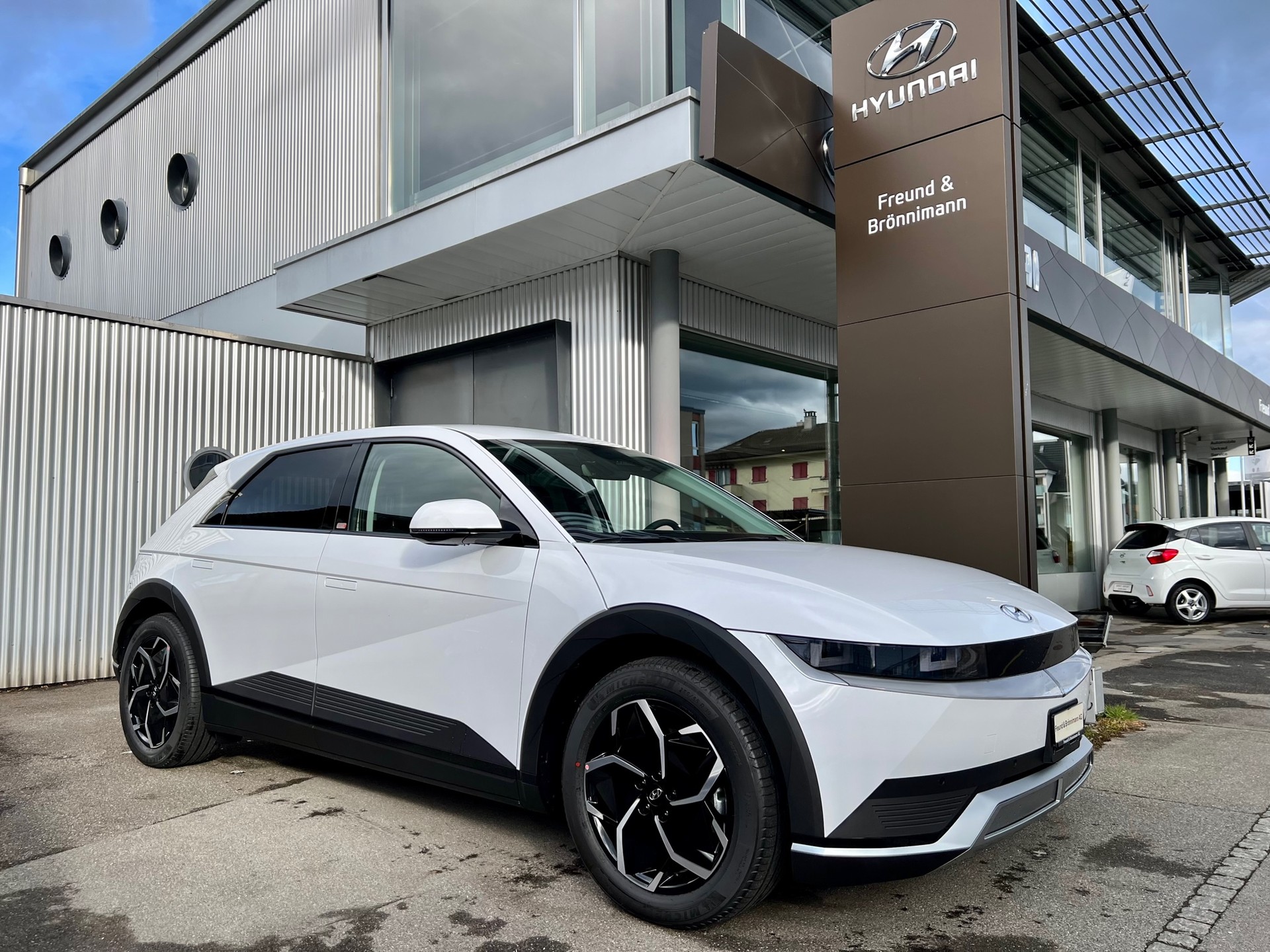 HYUNDAI Ioniq 5 77kWh Origo 4WD
