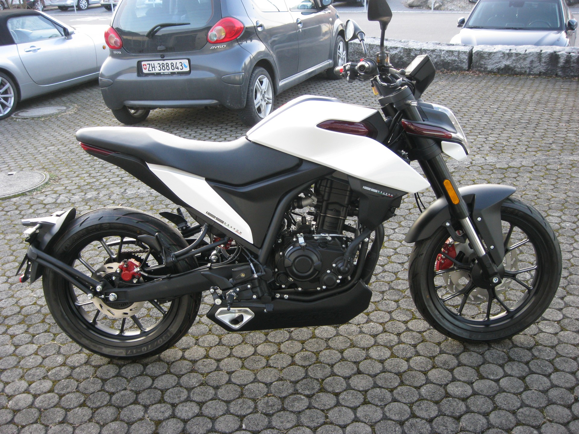 MALAGUTI Drakon 125 ABS-image-1