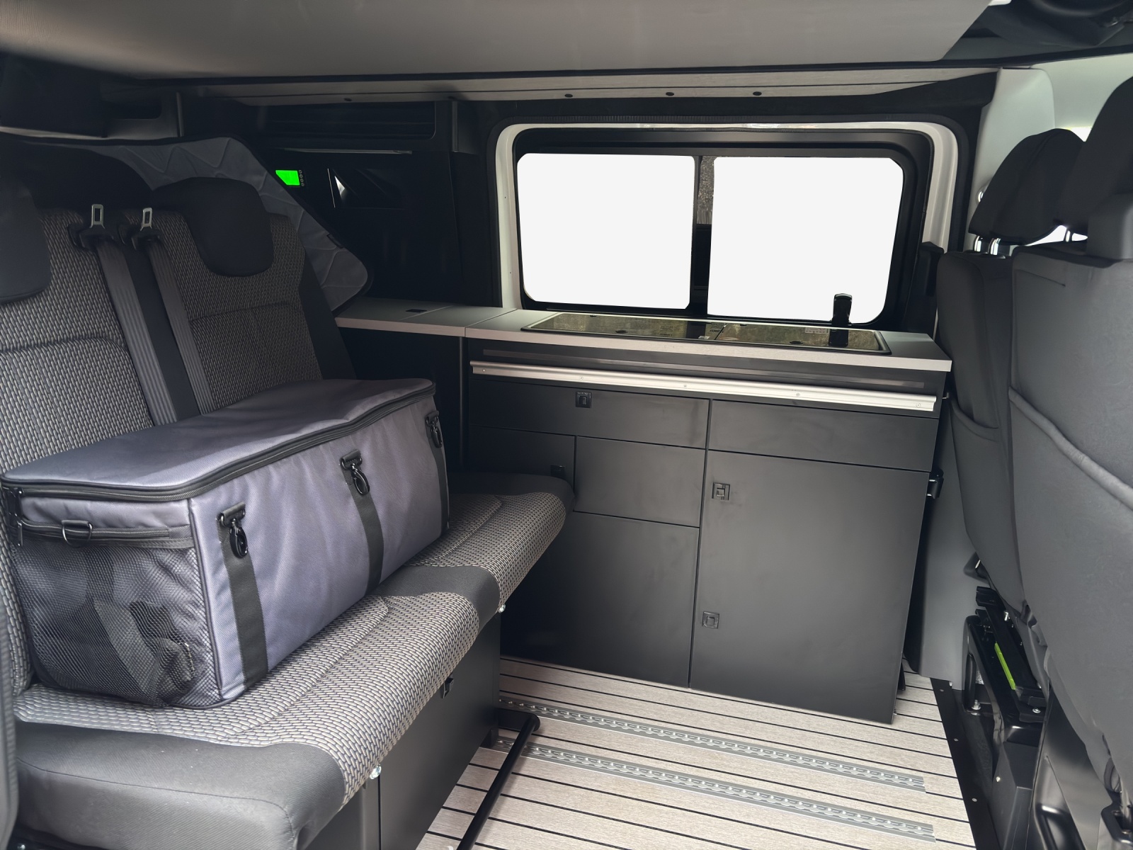 VW T6.1 2.0 TDI-image-6