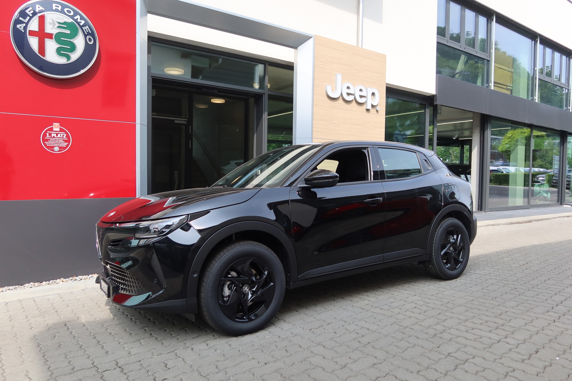 ALFA ROMEO Junior 1.2 Hybryd Junior-image-0